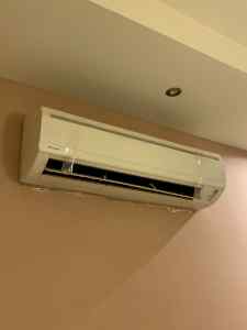 شراء اثاث مستعمل بالرياض0550335271