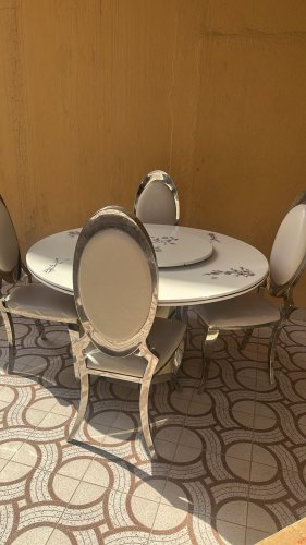 دينا طش الأثاث بالرياض